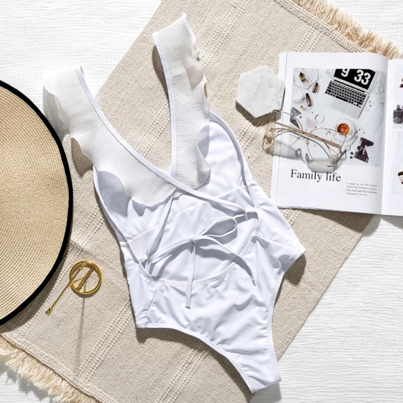 New Sexy White Open back Onepiece Swimsuit - Picture 5 of 6